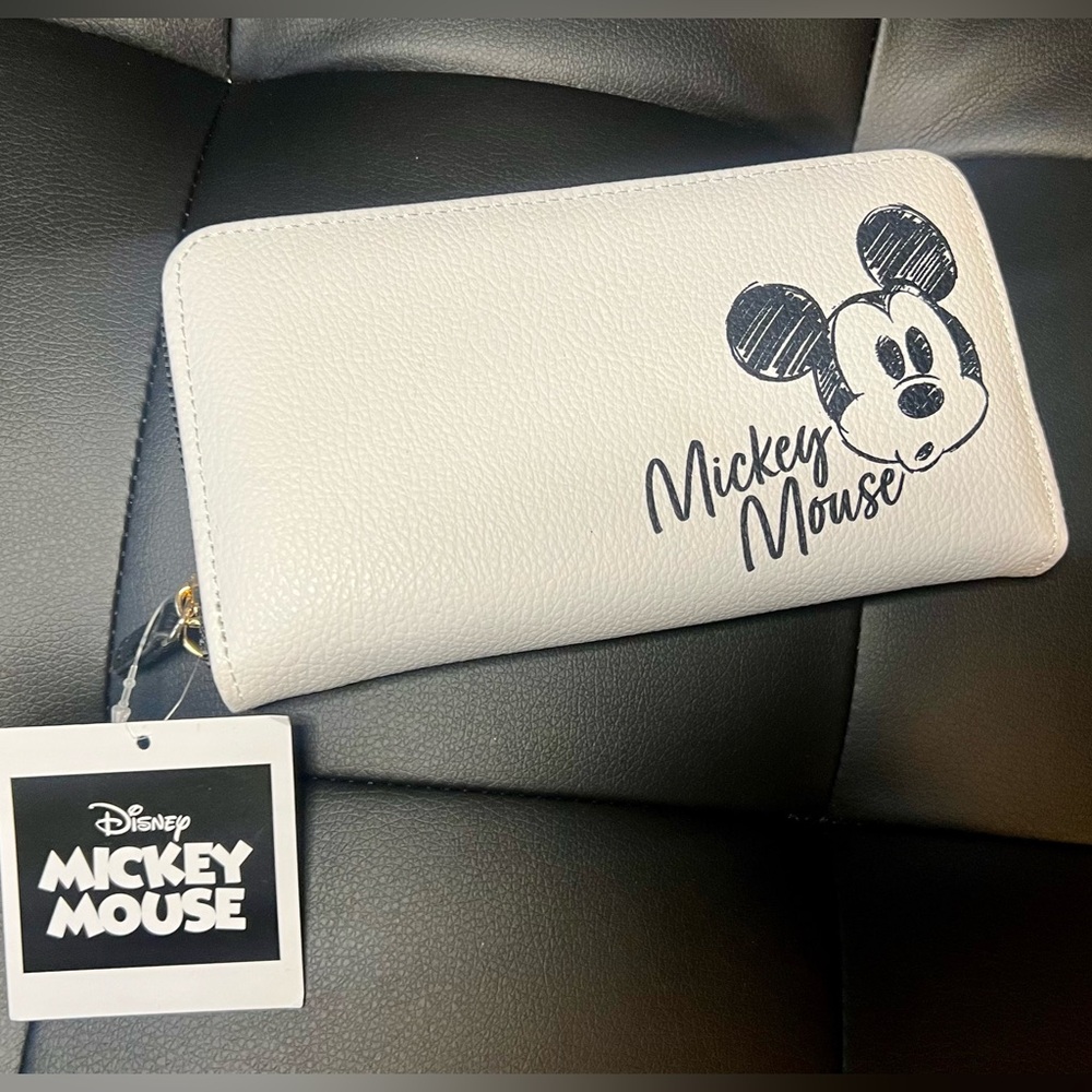 Disney White Mickey Mouse Sketch Zip Wallet New